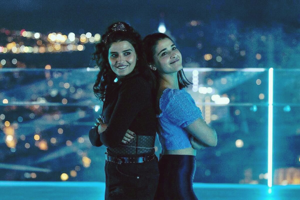 фото из фильма "Плавчихи"