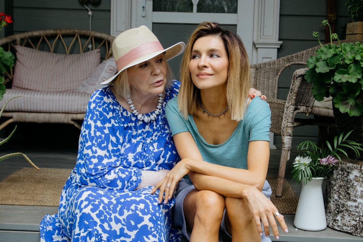 Роль бабушки Евы в сериале исполнила актриса Галина Польских