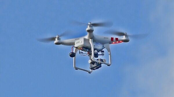    CC BY-SA 2.0 / Volkmar Becher / Quadrocopter