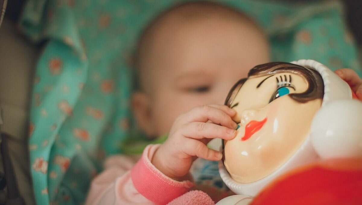    В Приморье родилось 16 285 детей в 2022 году. Чуть больше половины из них — мальчики. При этом, 168 семей пополнились двойняшками, в трех — тройняшки, сообщили в пресс-службе краевого правительства.
