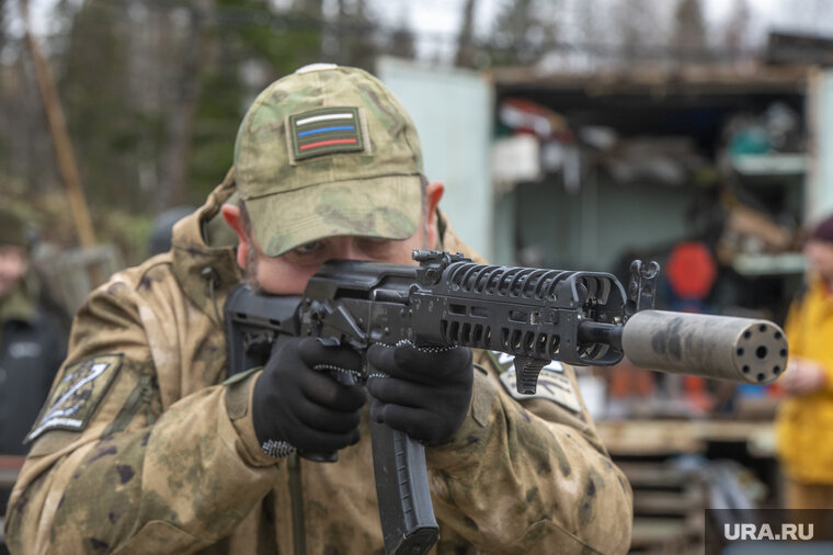    Вокруг Клещеевки продолжаются ожесточенные бои, заявил Евгений Пригожин