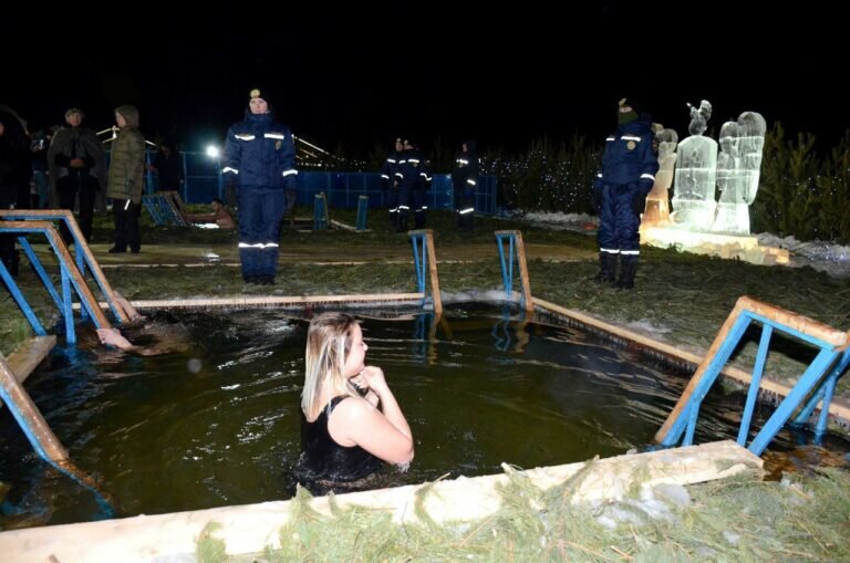    Более 3 тысяч православных совершили обряд омовения в крещенскую ночь в Оренбурге Белов Михаил Александрович