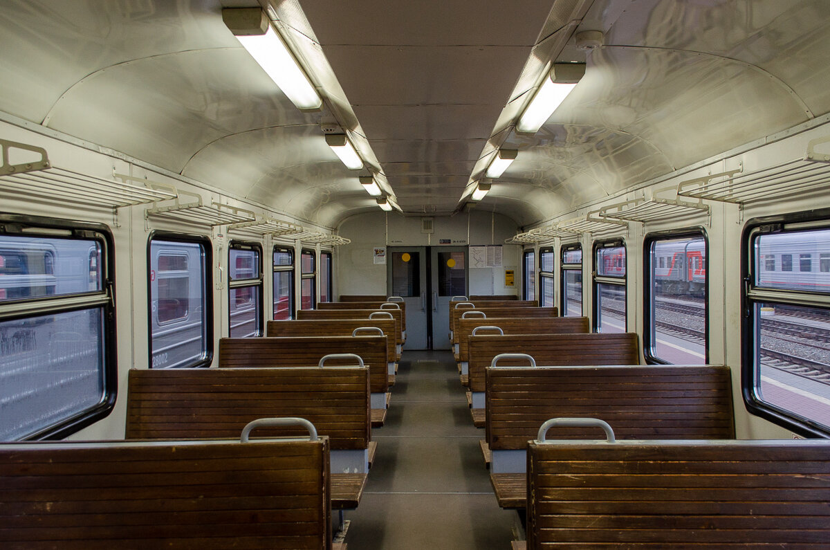 Вот в этом вагоне я добирался до платформы 290 км.