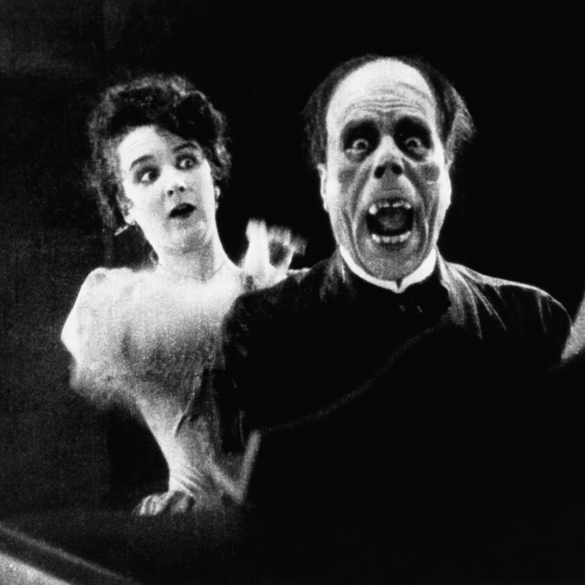 Кадр из "Призрака оперы" 1925 года.