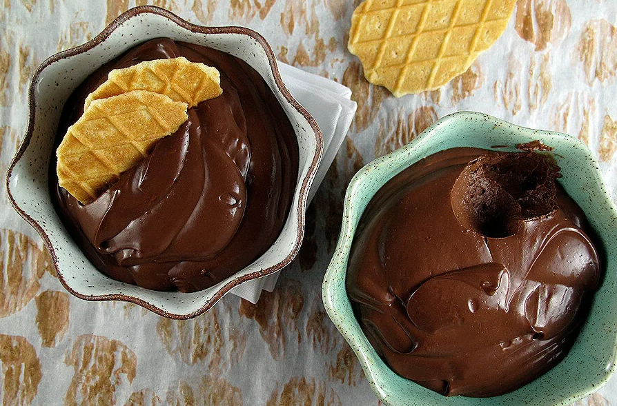 Hyper chocolate pudding. Шоколадный пудинг. Шоколадно-молочный пудинг. Пудинг шоколад. День шоколадного пудинга.