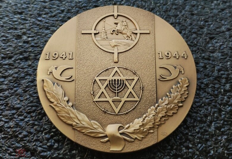 
Медаль; материал: томпак, диаметр: 60 мм, чеканка: СПМД

Медаль; материал: томпак, диаметр: 60 мм, чеканка: СПМД