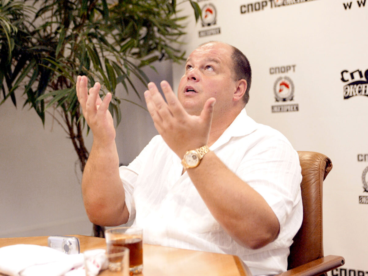 Андрей Червиченко в  более молодом возрасте, тоже возлагал надежды на будущее.   фото: картинки яндекса. 