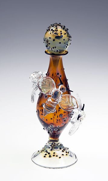 Флакон для духов. Материал взят из свободного источника.