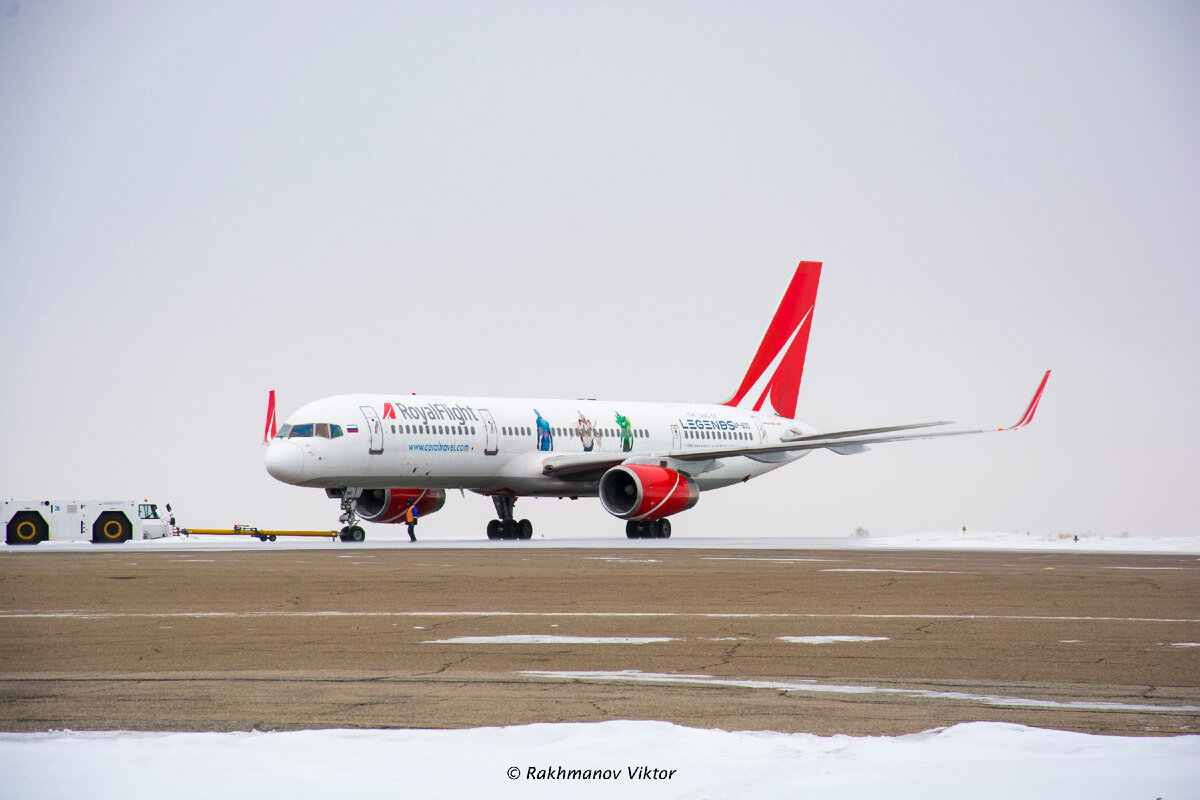 Boeing 757-200 с бортовым VP-BOO