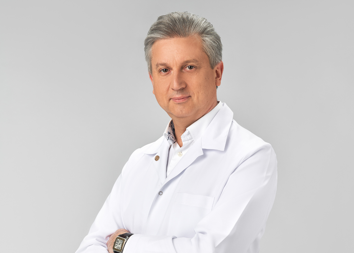 Вадим Алексеевич Брагилев, пластический хирург, главный врач клиники Grandmed