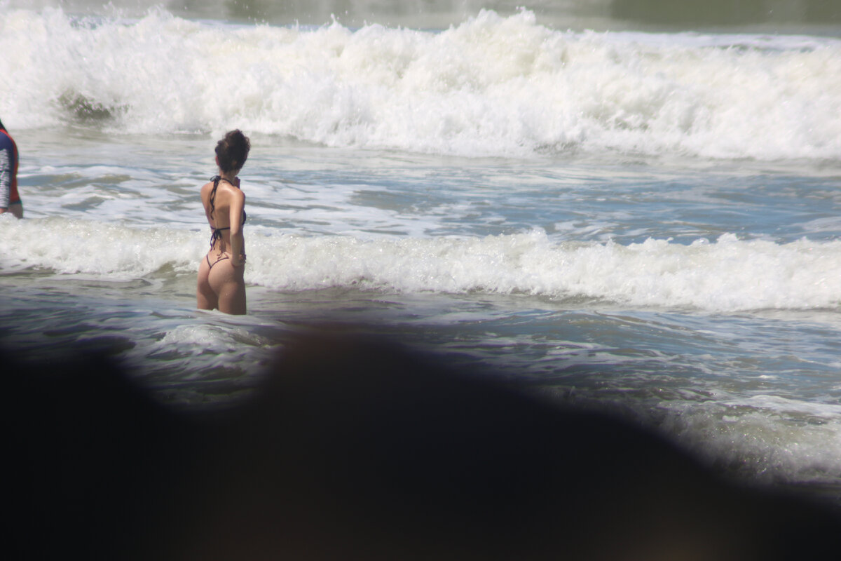 Я на Тиририке, меня фотографирует исподтишка один фотограф