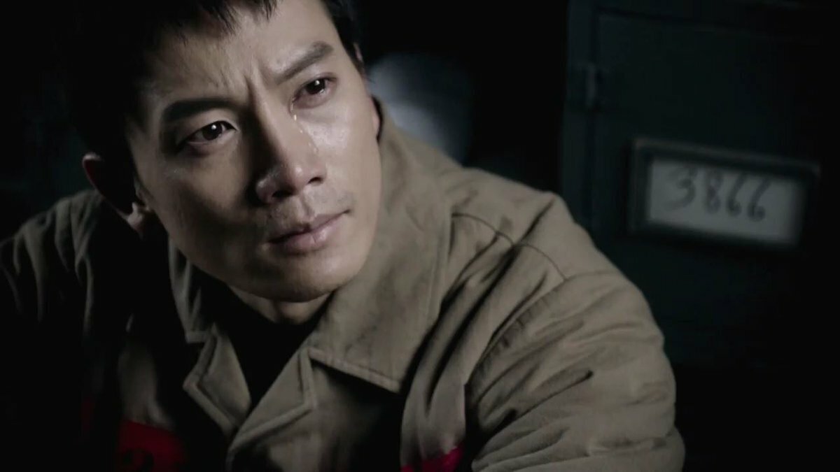 Чжи сон подсудимый. Defendant дорама. Defendant дорама. Подсудимый корейский. Подсудимый 2017 корея.