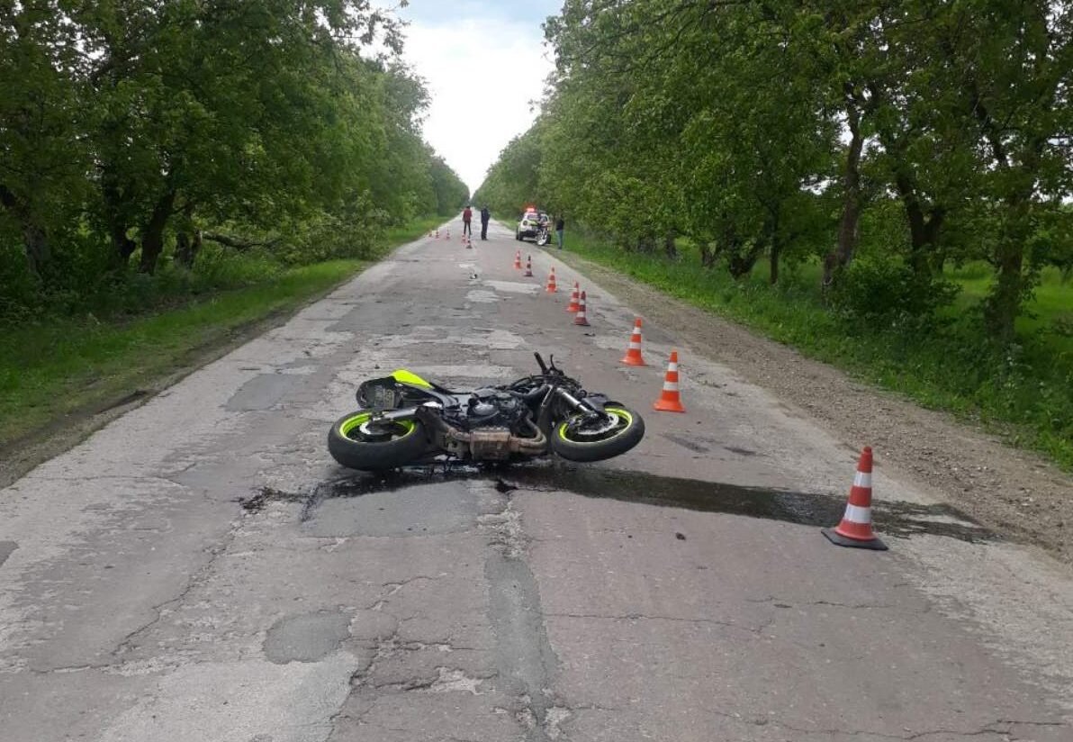 Мальчик разбился на мотоцикле