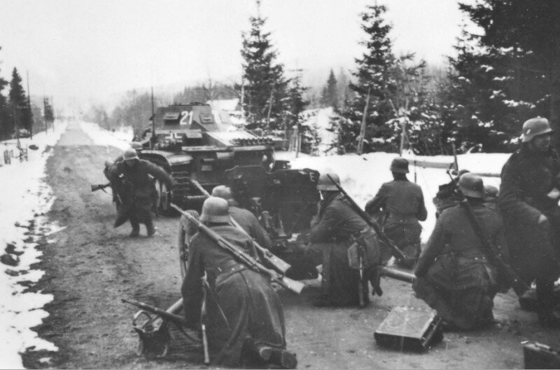 Русские шли на москву. Наступление немцев под Москвой 1941. Немцы под Москвой ноябрь 1941. Бои под Москвой осень 1941. Наступление немцев на Москву 1941 Москва.