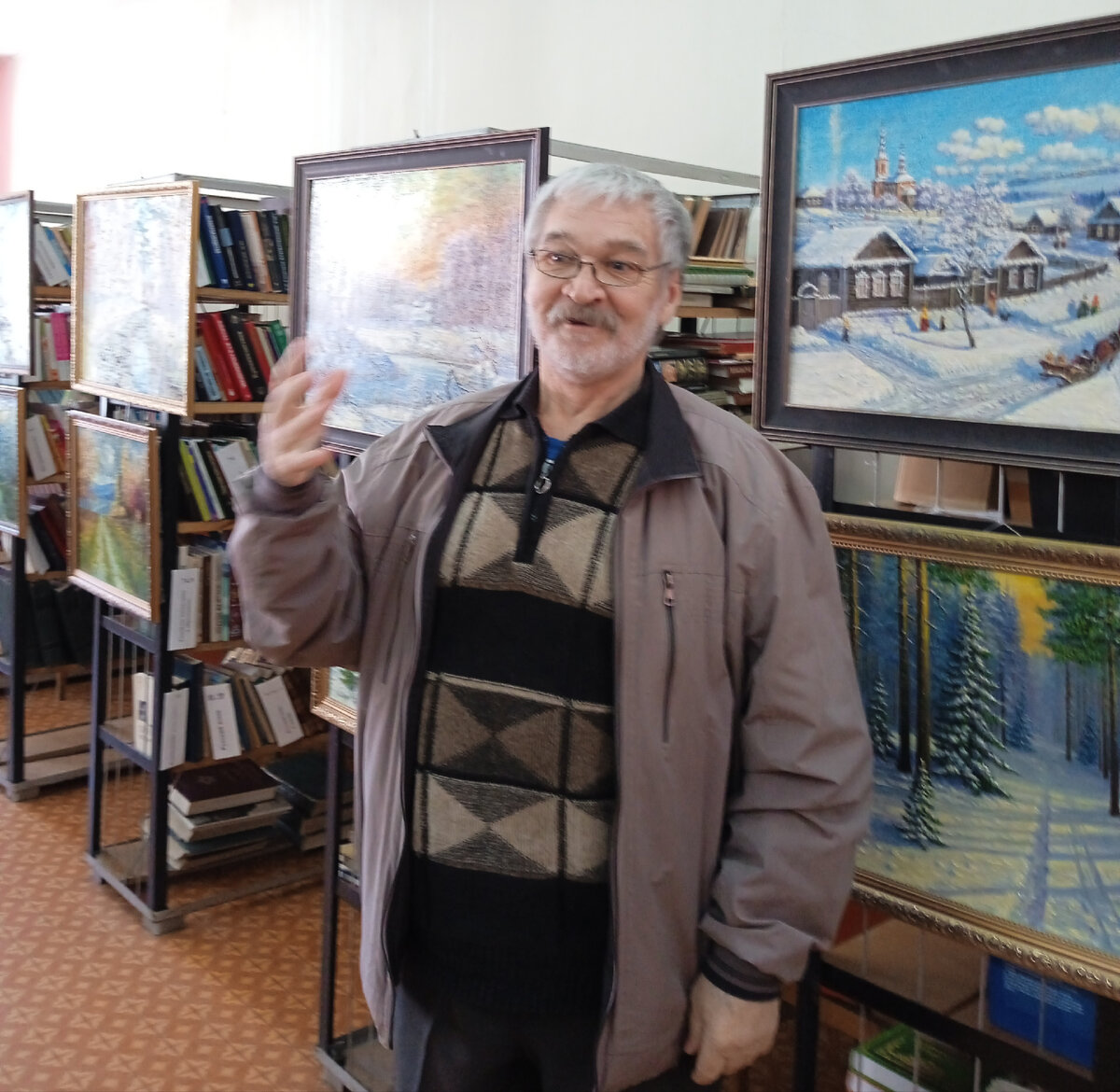 Иван Егорович и выставка его картин в библиотеке. 