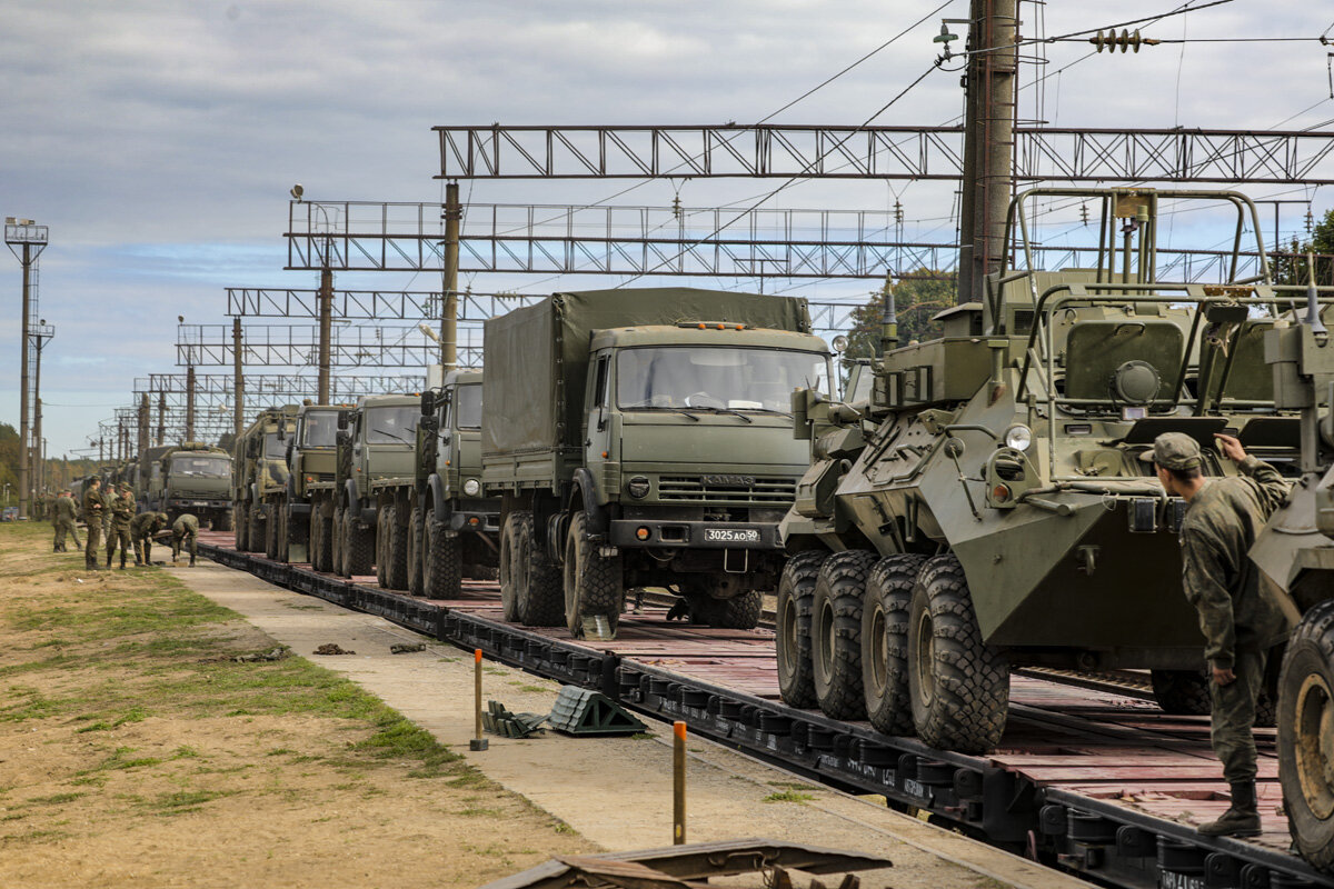 Как генералы со звёздами на плечах русскую газель из грязи в овраге толкали  | TESTOSTERONE TOP | Дзен