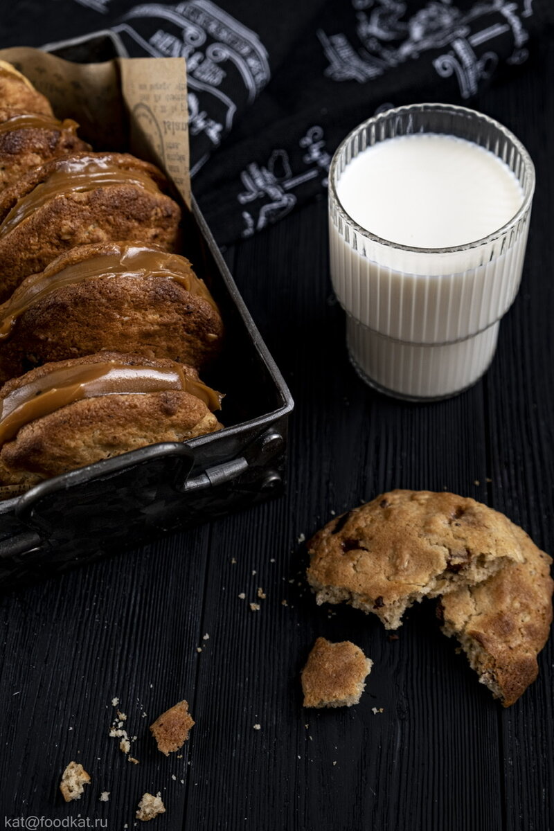 Американское овсяное печенье с карамелью и шоколадом 🍪 | FoodKat 🧁 | Дзен