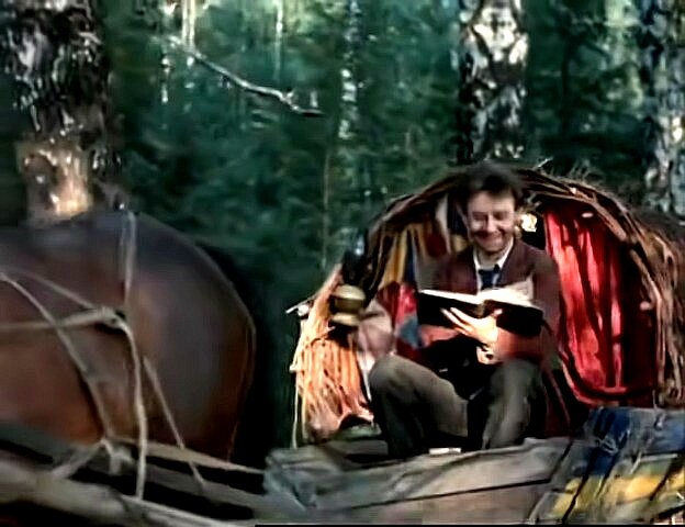 Искремас  читает Шекспира и уже испытывает удовольствие. как он будет внедрять его в массы.