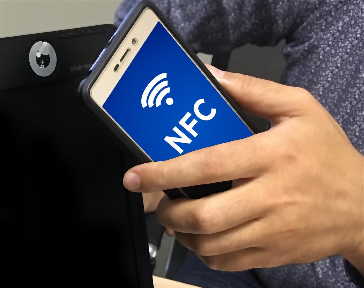 За 4 года ни разу не пользовался: какой смысл от NFC в смартфоне? |  Зомбоящик | Дзен