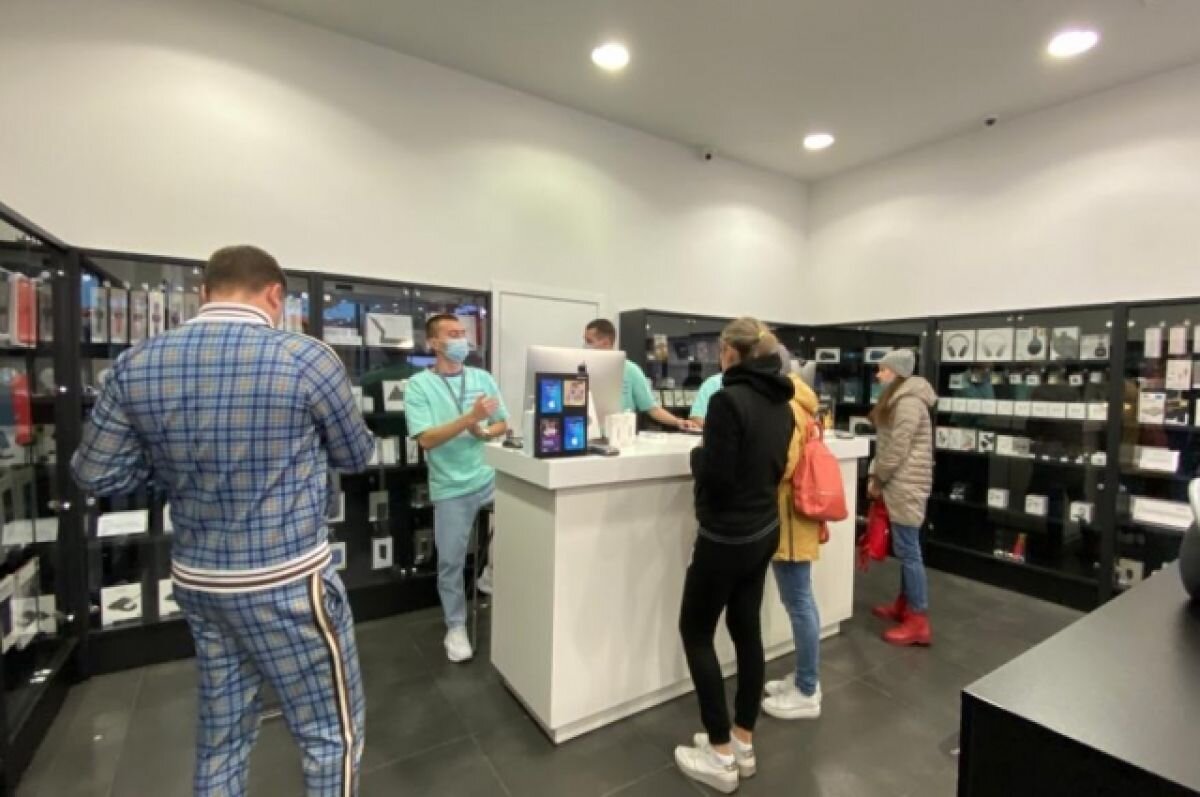    Жители Новосибирска могут оставить предзаказ на покупку новой модели IPhone