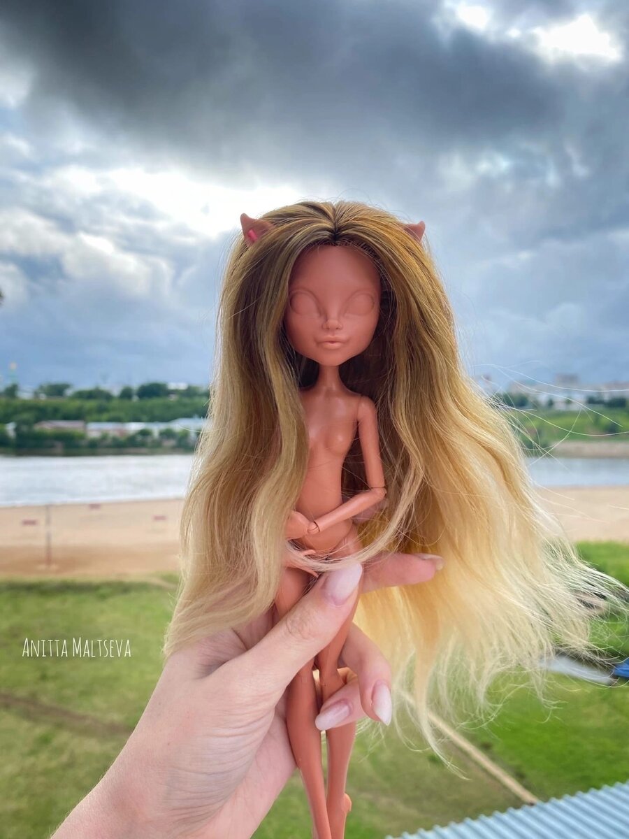 Новые волосы куклы. Листай, чтобы увидеть больше фото
