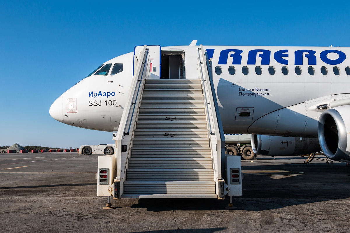 ИРАЭРО авиакомпания самолеты. IRAERO IRAERO. A320 IRAERO. ИРАЭРО Москва Кызыл.