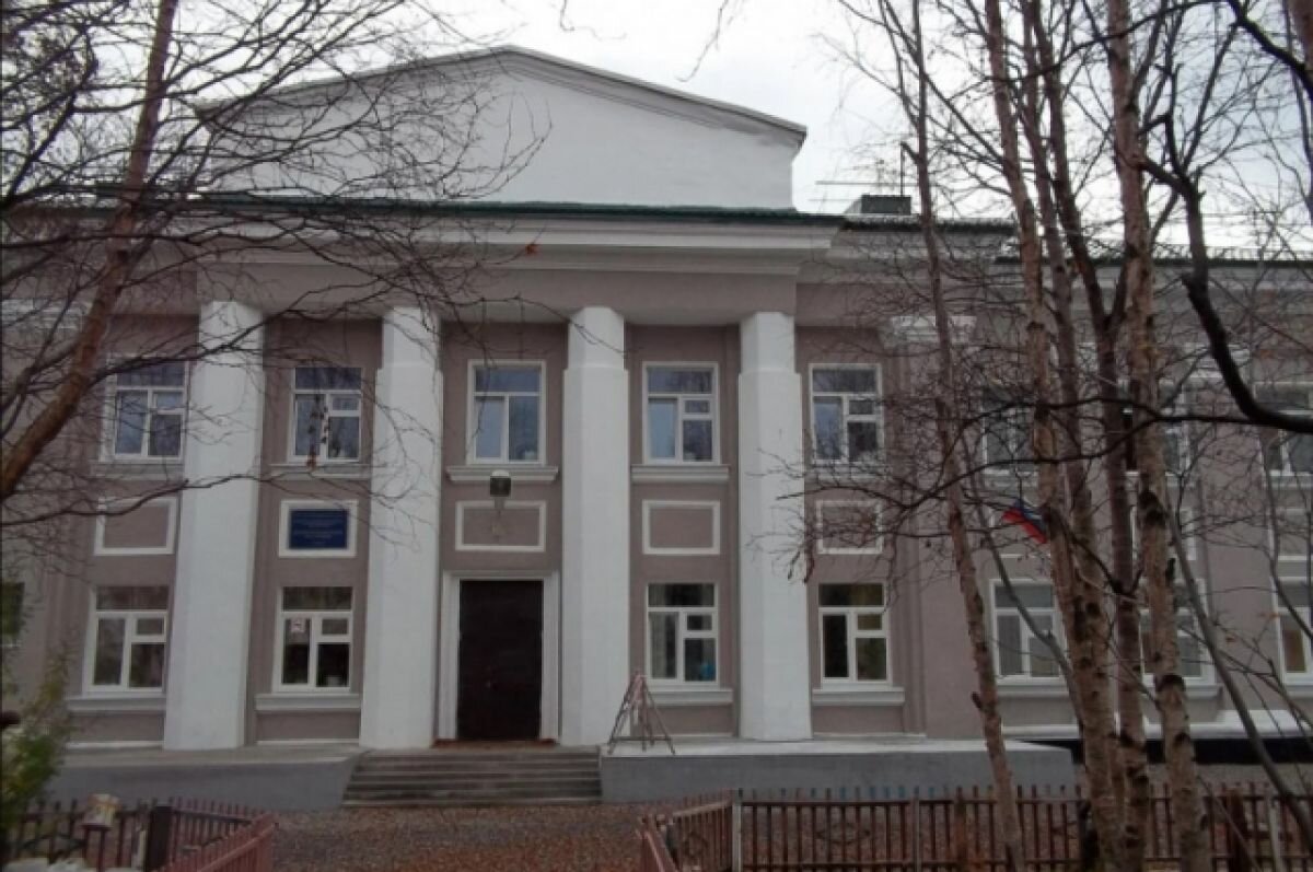    В Мурманске усилили меры безопасности в Доме детского творчества Торцева