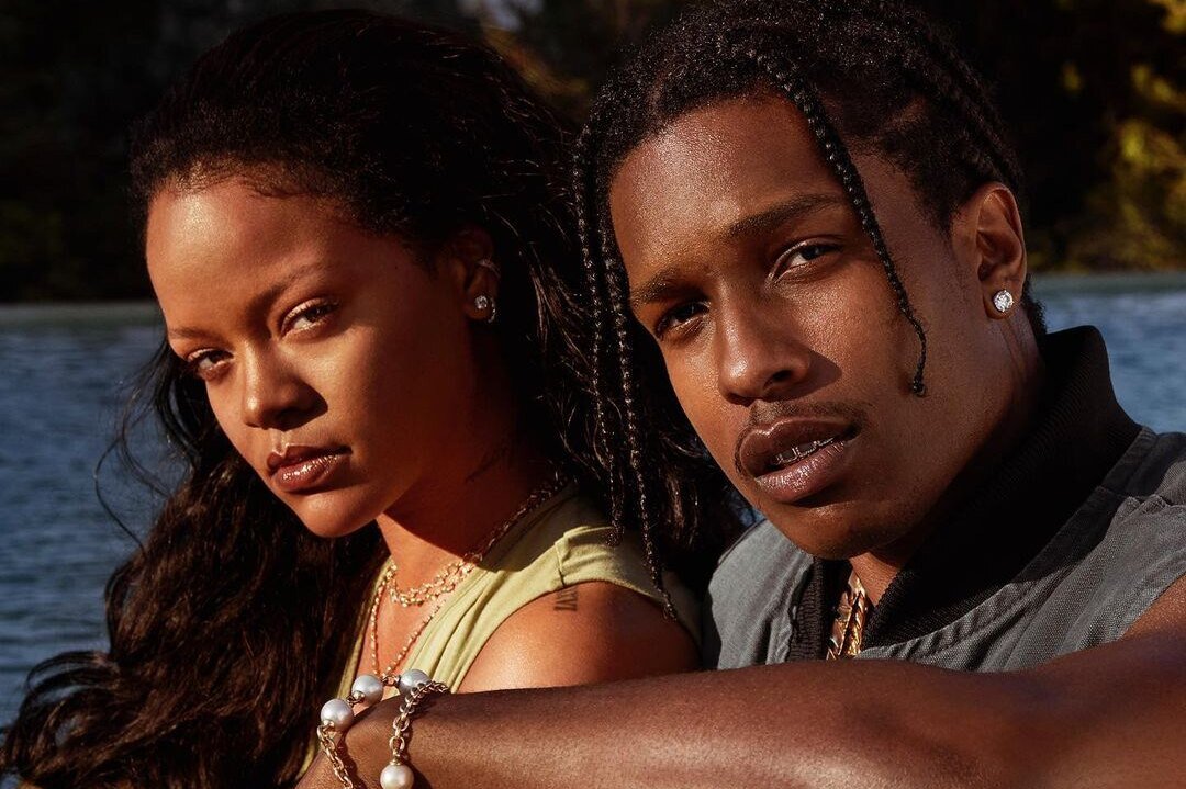     A$AP Rocky берет на себя все обязанности по уходу за малышом, пока Рианна готовится к "Суперкубку"