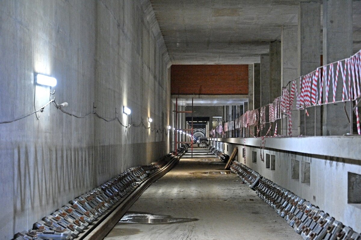 станции метро «улица строителей» (коммунарская линия). станция вавиловская троицкой. станция вавиловская троицкой. метро вавиловская улица строителей. вавиловская (станция метро).