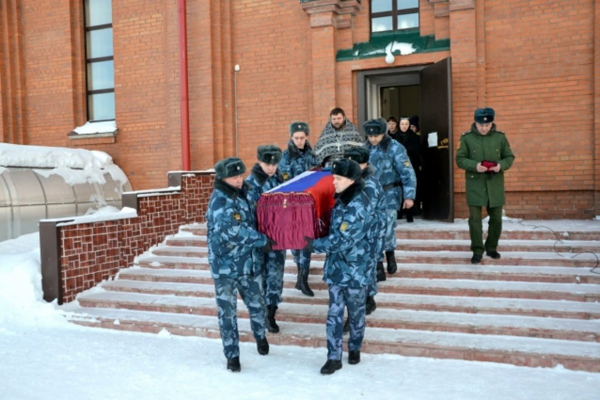    В Ухте простились с погибшим в СВО добровольцем А. Соковых