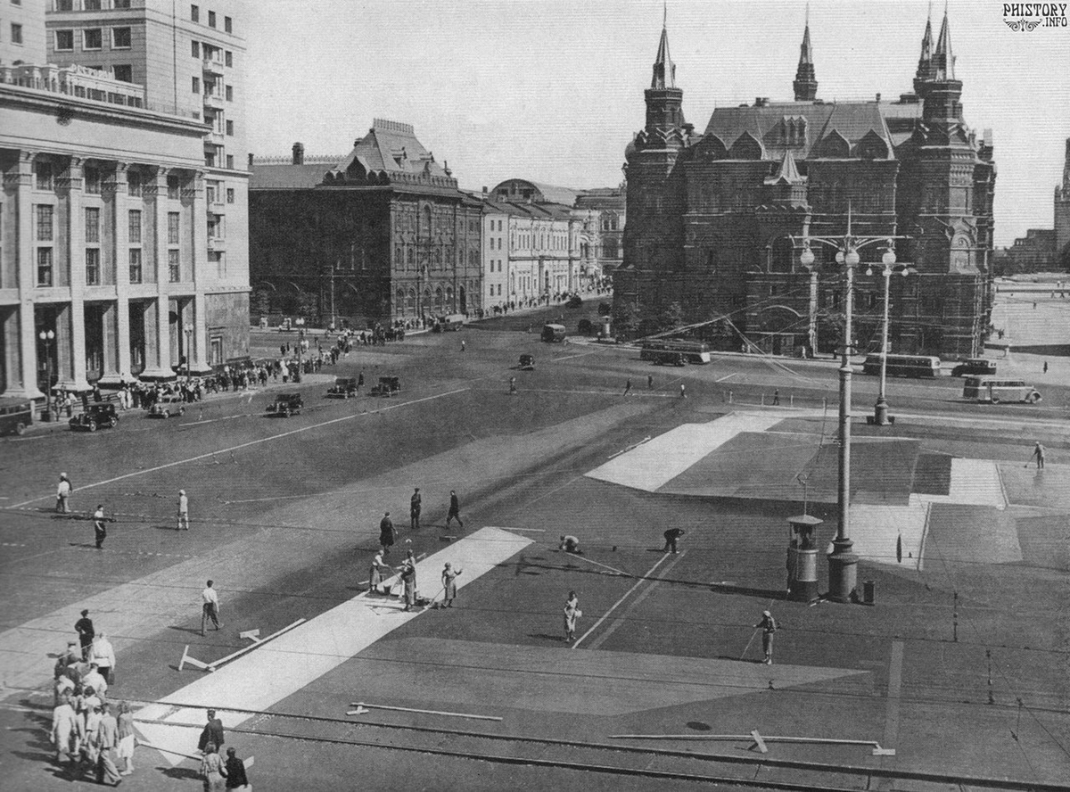 21 июля произошла первая бомбардировка столицы. 