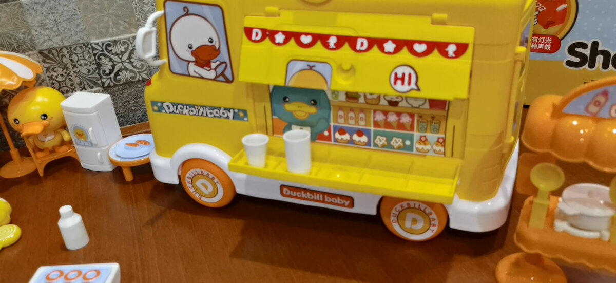 Игрушка "Shopping bus"
