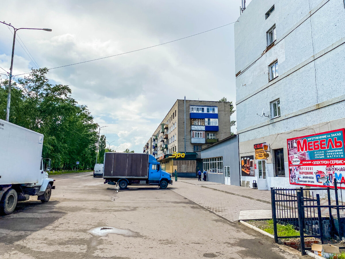 Прогулялись по спальному району провинциального города Уварово. Пятиэтажки  и огромные лужи после дождя. | Прекрасное рядом | Дзен