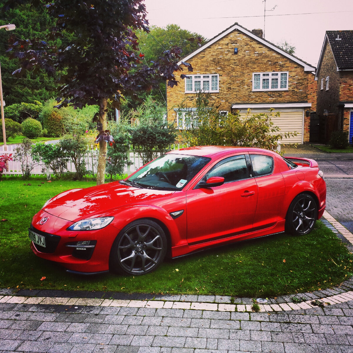 Mazda 8 фото