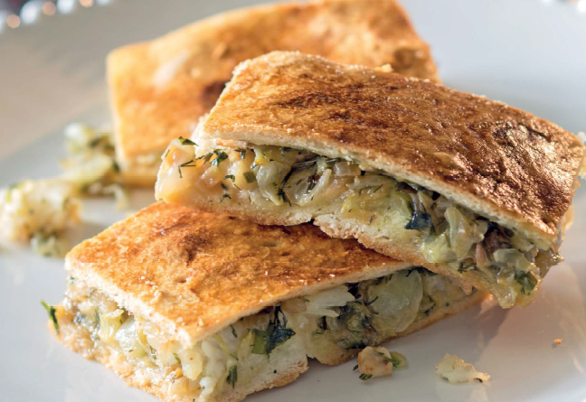 Рыбный пирог. Красивый открытый рыбный пирог. Пирог с судаком. Пирог с мясом астраханский. Рыбный пирог с судаком.