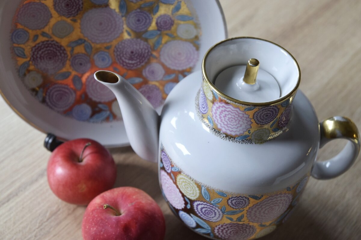 Мой новый сервиз Летние цветы, Форма Нева - автор Лепорская, роспись Богданова