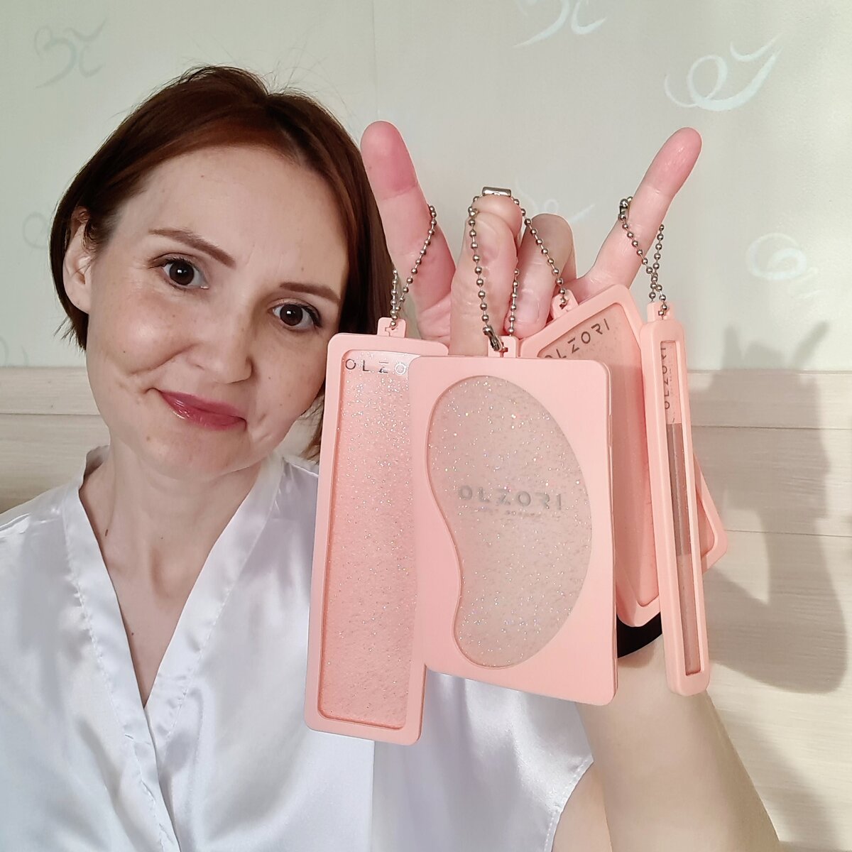 Фото автора. Каждая пилочка в своём силиконовом чехле с цепочкой. Удобно вешать.