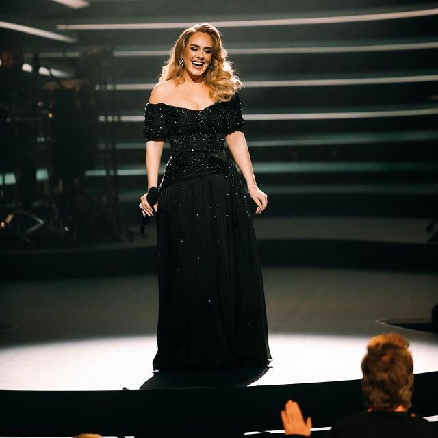 Певица Адель, @adele