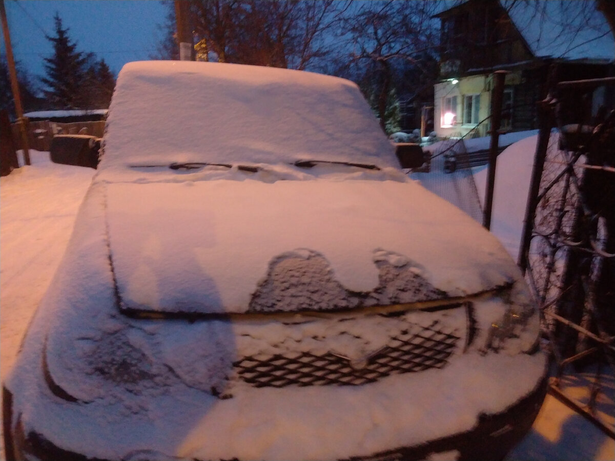 Обездвиженный  УАЗ.