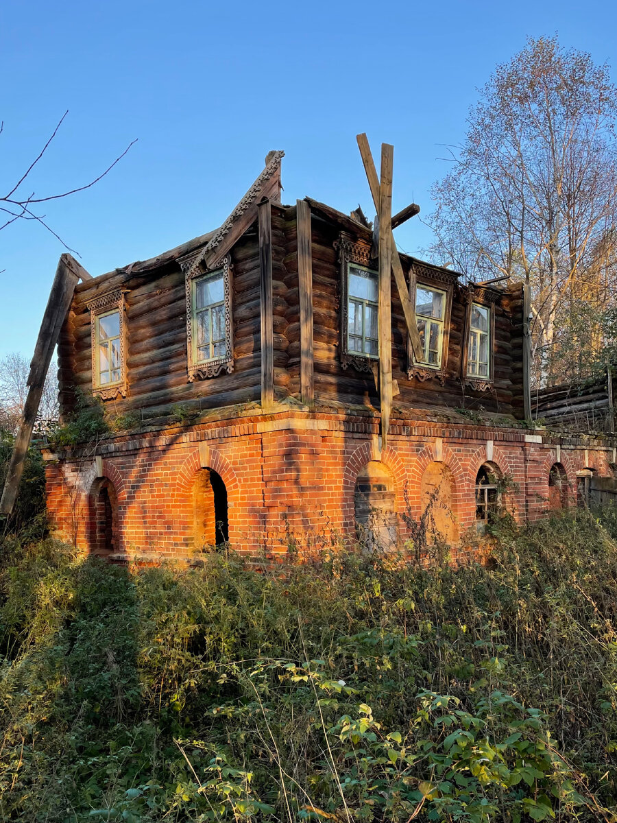 В глухой деревне нашли старинный дом-усадьбу с богатой историей | RESIDEZ |  Душа России | Дзен