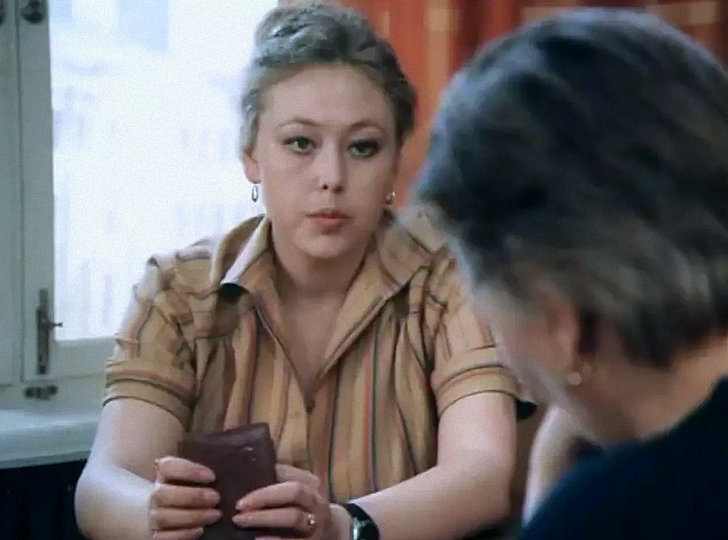 кадр из фильма «Год активного солнца»