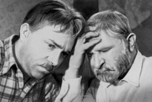 Кадр из фильма  «Последний месяц осени»