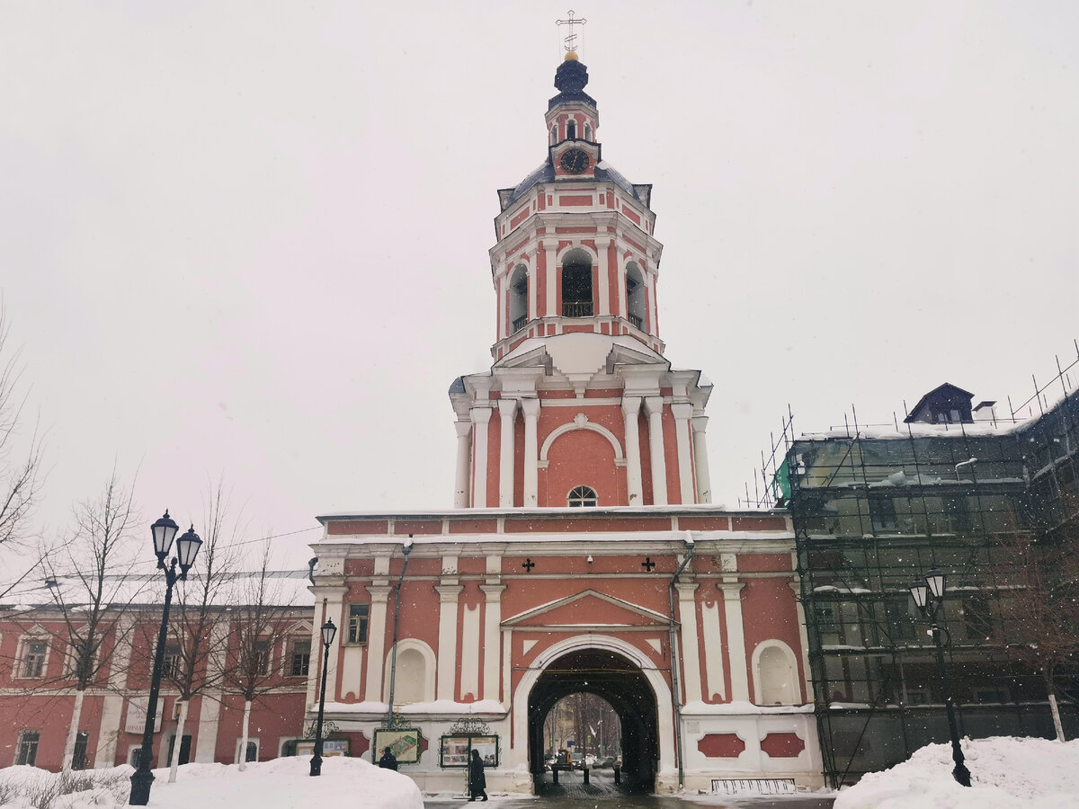 Донской монастырь в Москве. Обед в трапезной при монастыре за 275 рублей. |  Helga Life | Дзен