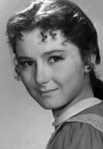 Мужчины замирали, глядя ей в след. А она так и не стала счастливой с многими известными мужчинами. Татьяна Лаврова1