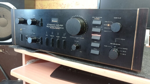 Sansui AU-D707XCD decade включится японский усилитель или задымит