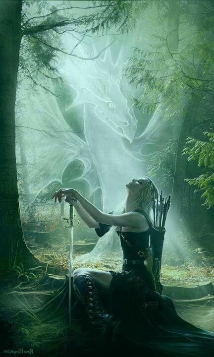                                                                             Раху - северный узел. Кету - южный. Эти планеты не видимые. Как небесных тел их не существует. Это две точки, в которых орбита Луны пересекает плоскость эклиптики или видимого пути Солнца вокруг Земли.                                                                 Когда Луна движется с юга на север и пересекает эклиптику, то эта точка называется Северный узел, он же Раху. Когда Луна двигается с севера на юг, это пересечение называется Южный узел, или Кету.                                                                    Кету оказывает сдерживающее влияние, создает препятствия и повергает в нищету. Кету зловещ по своей природе и ослабляет тот дом, в котором находится, если не экзальтирован и не сочетается с какой-либо благоприятной планетой.                      И все же, нельзя однозначно сказать, что лучше иметь слабый или пораженный Кету в гороскопе, так как Кету может даровать стремление выйти из круга перерождений. В гороскопе Кету обозначает ту сферу жизни, которую человек значительно «проработал» в прошлых жизнях.                       Кету, так же, как и Раху, будет действовать как хозяин того знака, в котором он располагаежтся. Поэтому, о силе этих планет судят не только по их собственному положению в знаках, но и по положению хозяина знака, в котором они находятся.  Кету символизирует внутреннюю жизнь, отвечает за способность человека погрузиться внутрь себя, видеть суть вещей.       Кету — это глубинный самоанализ, связь с тонкой реальностью, ясность разума, мистические способности.                                                       Кету также символизирует компьютеры и интернет. Действие Кету подобно действию Марса.                                                                      В нумерологии число Кету 7.                          Возраст от 69 до 108 лет.                                Элемент тонкий огонь.                      Геометрическая фигура флаг на древке.        Одежда монашеская, изорванная или прохудившаяся.                                                  Цвет фиолетовый, другие темные оттенки (кроме черного).                                                        Сторона света юго-запад.                                  Места пустыня, место аскез и подвижничества, труднодоступные места, места заключения всех видов.                                                              Металл железо, свинец.  Камни кошачий глаз, тигровый глаз, хризоберилл, бирюза.                   Бесполая планета.                                     Профессии странные, духовные, преподавание, неформальное лидерство, работа, требующая концентрации, скрытая, тайная. 