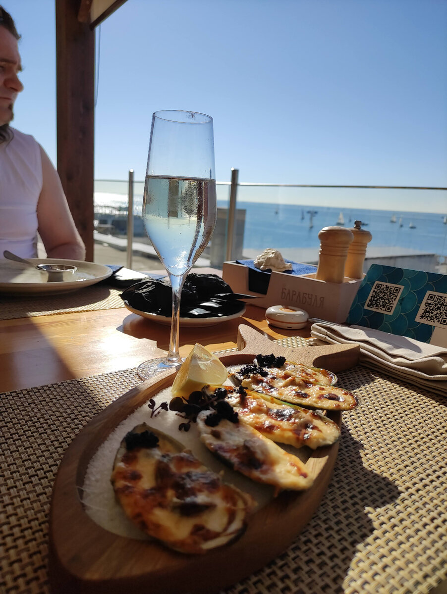 Запеченные мидии и Просекко 👌