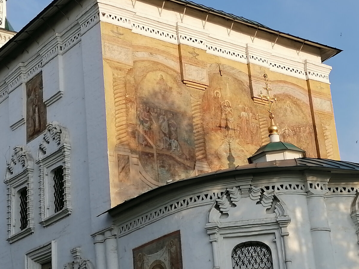 Фреска на фасаде Церкви Спаса Нерукотворного Образа XIX в.