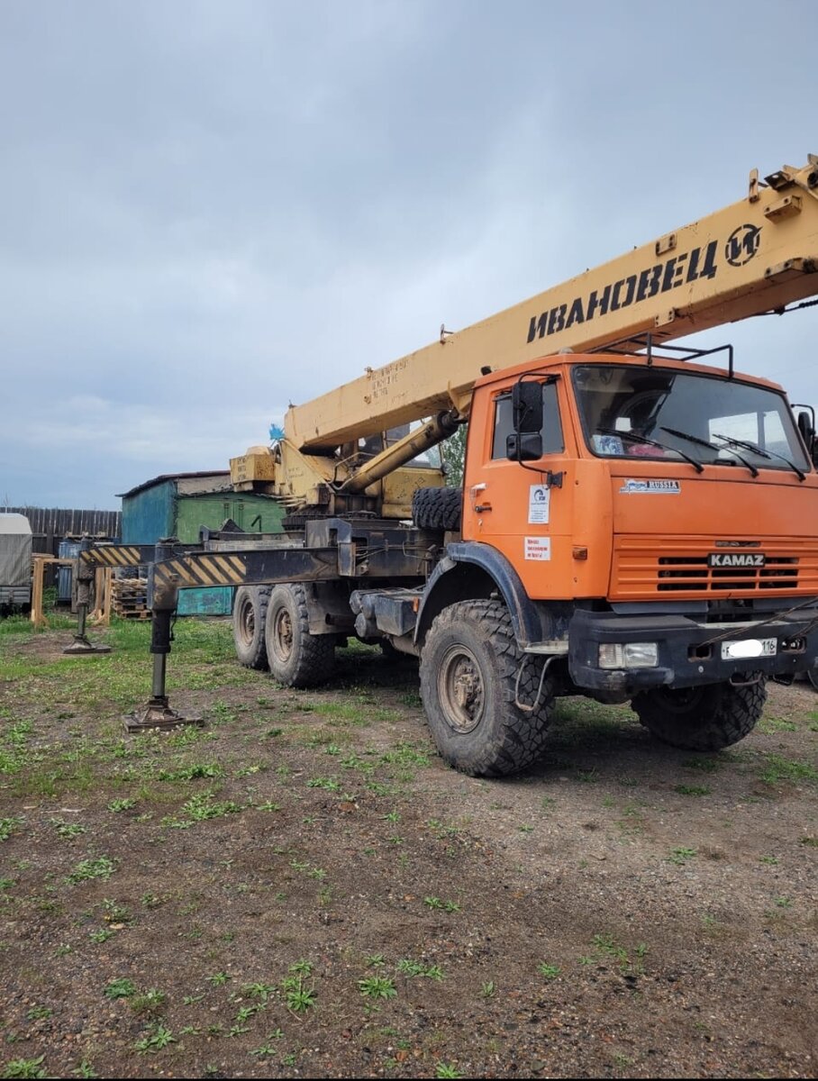 Ранее данный кран предлагал подписчикам, но видимо заинтересованных в технике нет, решил сам выкупить и заработать