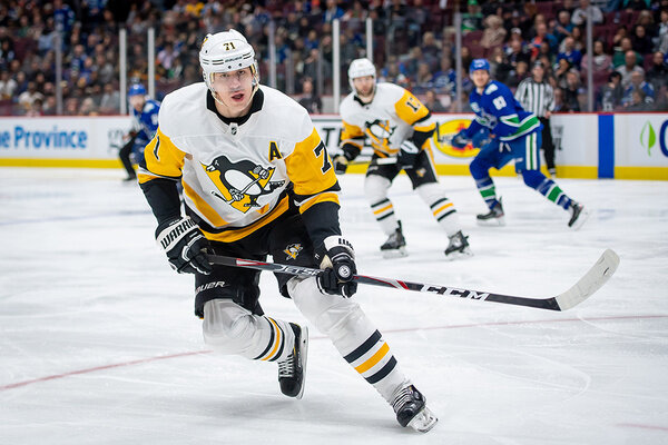 Евгений Малкин во время матча NHL 2019: Penguins vs Canucks. Фото © ТАСС / Zuma / Dom Gagne